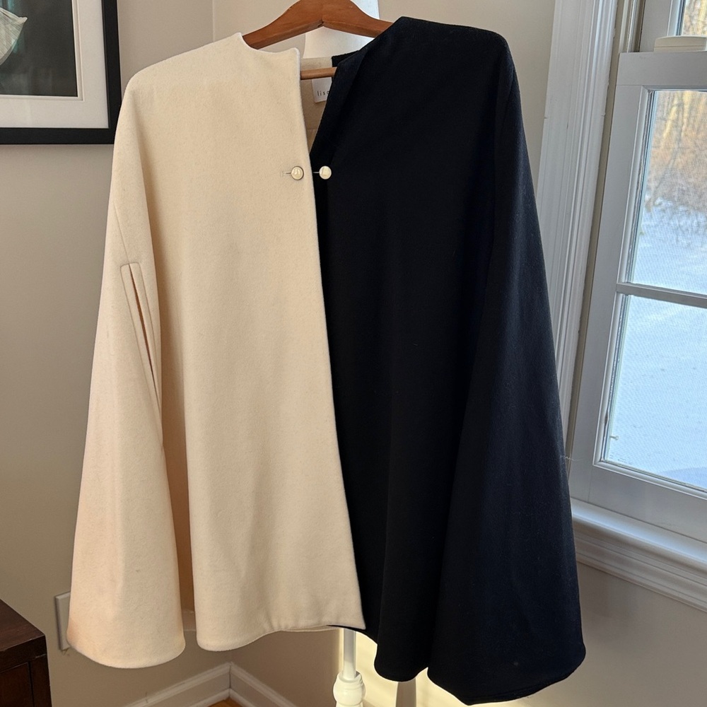 LISA PERRY Black & White Cape 100% Wool w/ 100% Silk Lining Made in New York